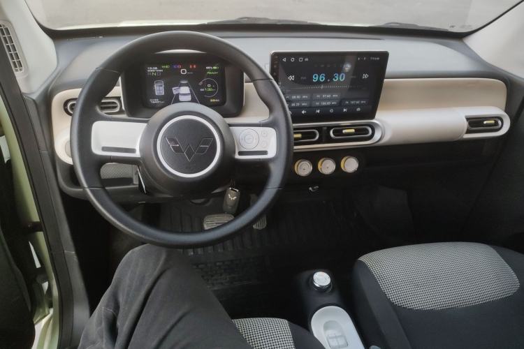 Used Wuling Hongguang MINIEV 2024 3rd Generation 215km Youth Edition
