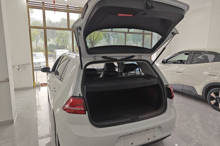 Used Volkswagen Golf 2016 1.6L Automatic Comfort Model