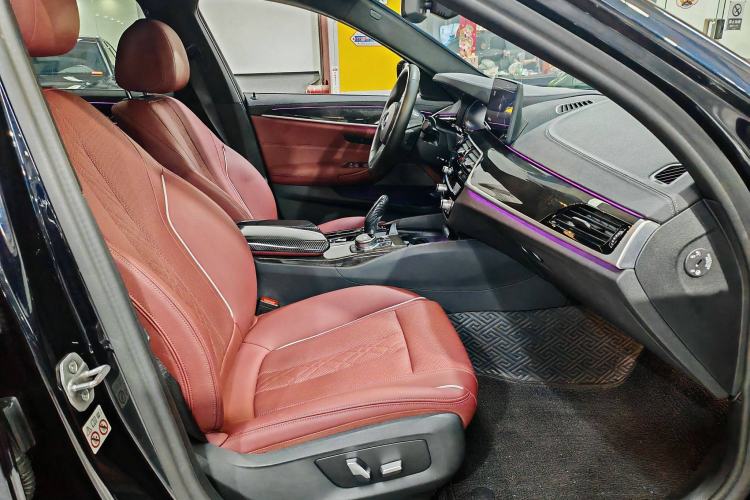 Used BMW 5 Series 2022 Second Facelift 525Li M Sport Package
