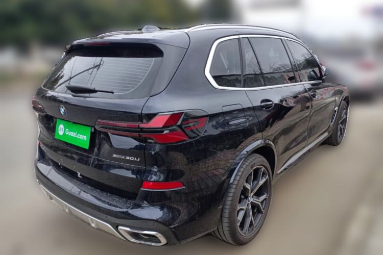 Used BMW X5 2023 xDrive 30Li Luxury M Sport Package