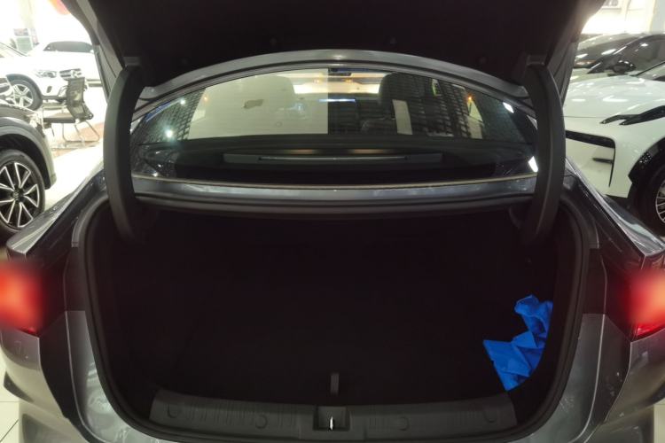 Used BYD Qin L 2025 DM-i Smart Drive 120KM Leading Model
