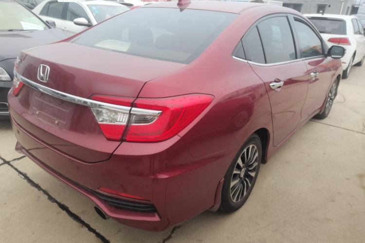 Used Honda Crider 2013 1.8L automatic luxury edition
