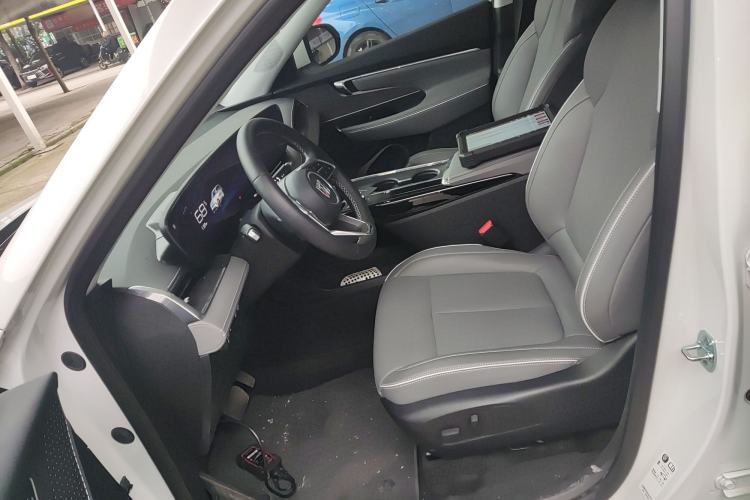 Used Buick E5 2025 Model 620KM Prestige Edition
