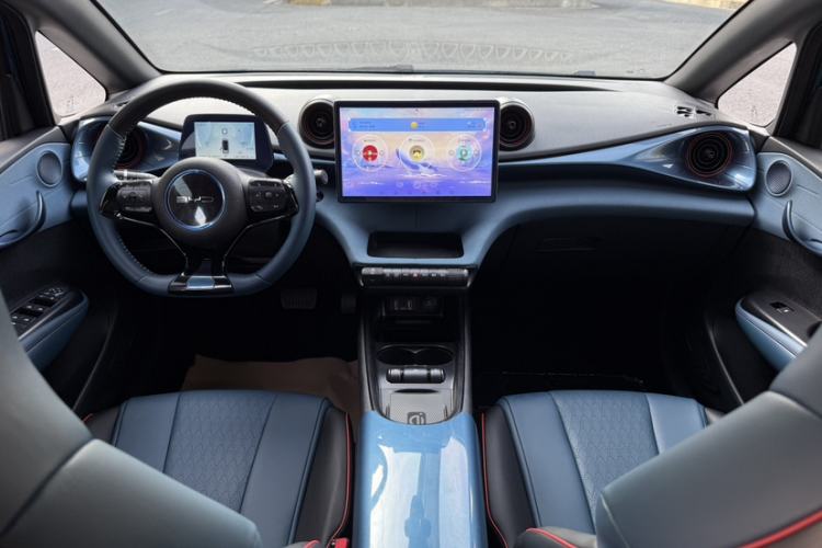 Used BYD Dolphin 2021 405 km Fashion Edition
