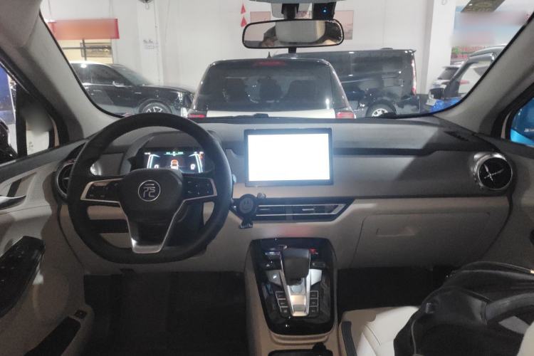 Used BYD Yuan Pro 2023 401KM Luxury Version
