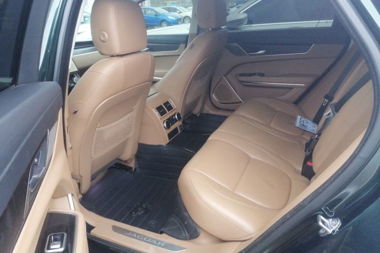 Used Jaguar XFL 2021 XFL 2.0T P250 Two-Wheel-Drive Luxury Deluxe Edition
