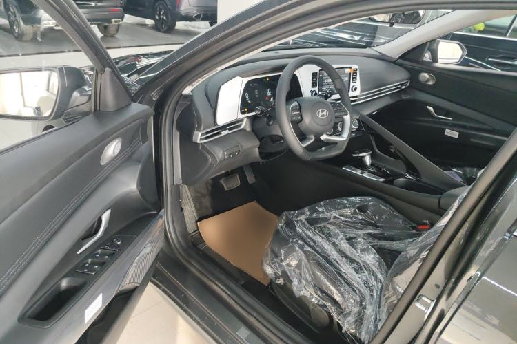 Used Hyundai Elantra 2023 1.5L CVT GLX Elite Edition
