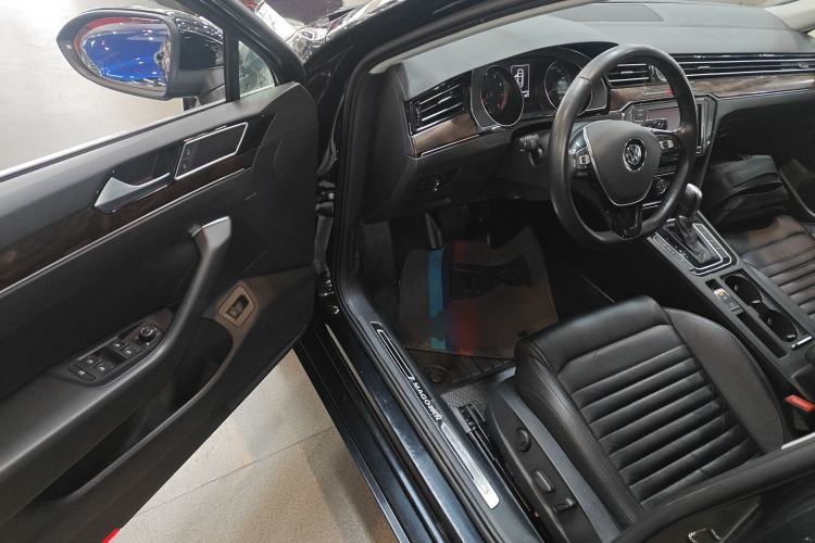 Used Volkswagen Magotan 2019 330TSI DSG Luxury Version China VI Standard
