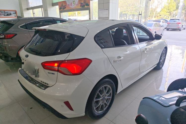 Used Ford Focus 2021 Hatchback EcoBoost 180 Automatic Titanium Edition
