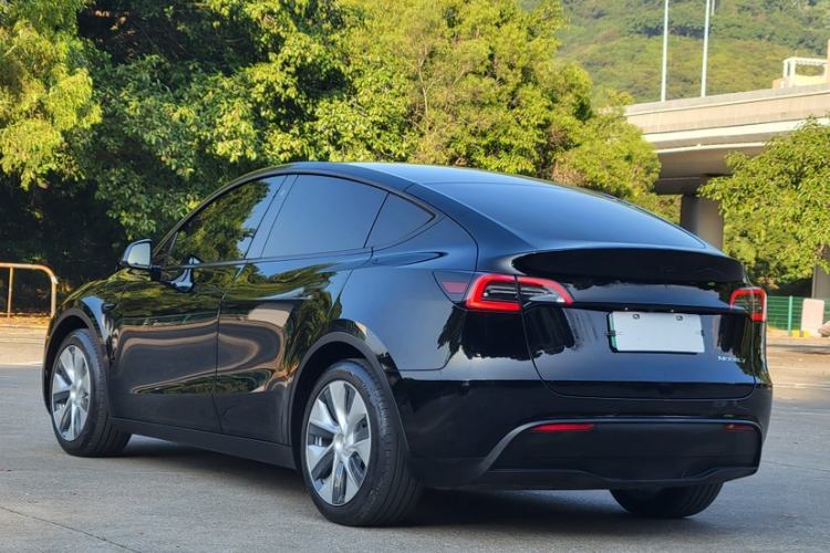 Used Tesla Model Y 2021 Standard Range Rear-Wheel Drive Version