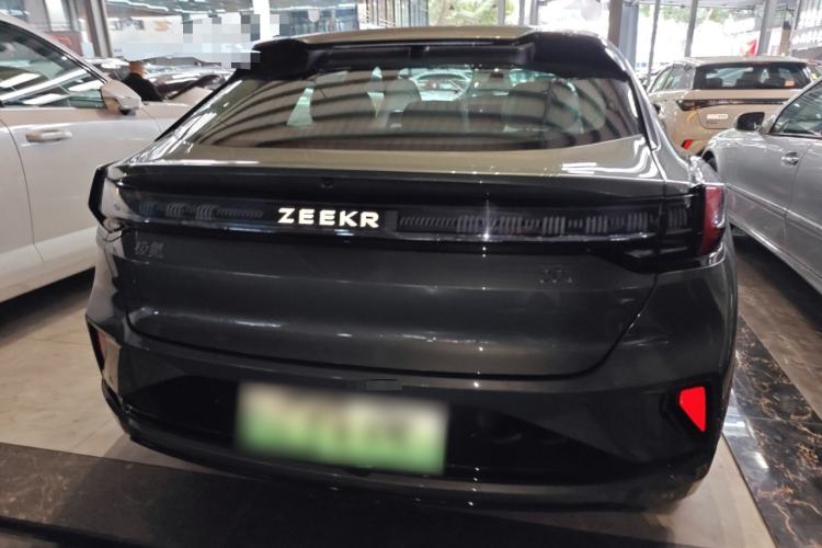Used Zeekr 001 2025 WE Edition 100 kWh Rear-Wheel Drive
