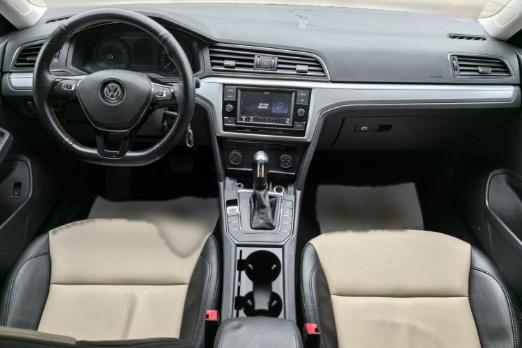 Used Volkswagen Lamando 2019 230TSI DSG Fashion Edition China VI