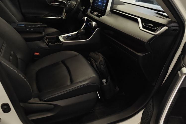 Used Toyota RAV4 2020 2.0L CVT Four-Wheel Drive Prestige Edition
