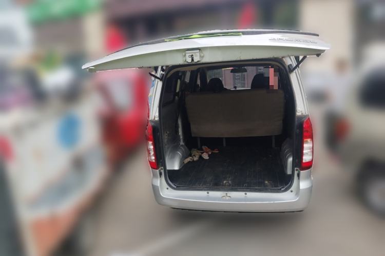 Used Wuling Hongguang V 2022 1.5L Jingqu Version Hydraulic Power Steering LAR