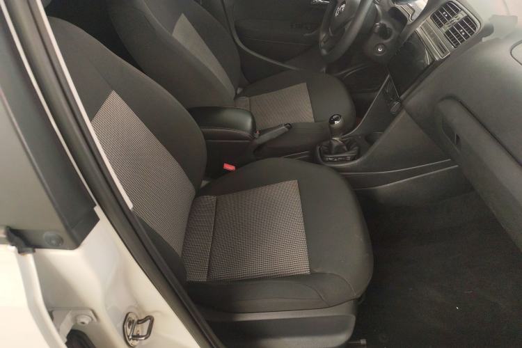 Used Volkswagen Polo 2016 1.4L Manual Fashion Model