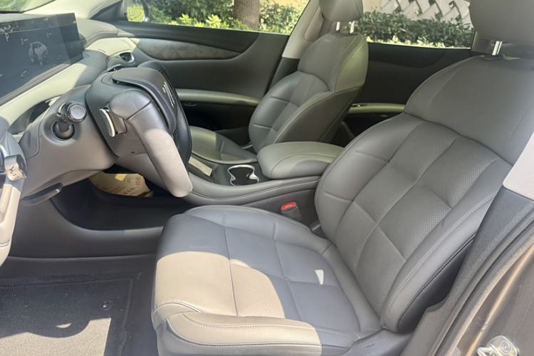 Used  LS6 2025 Lingli Intelligent Driving Theater Edition