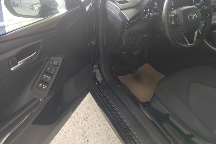 Used Toyota Avalon 2019 2.0L Ambition Edition China VI
