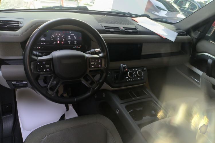 Used Land Rover Defender 2021 90 P400 Classic Reproduction Edition