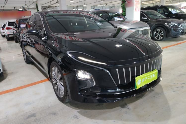 Used Hongqi E-QM5 2024 610 km PLUS
