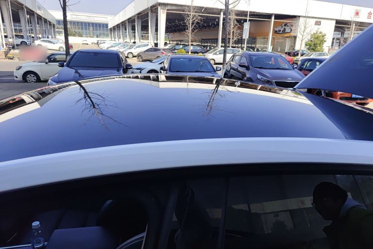 Used Tesla Model Y 2023 Long-Range All-Wheel-Drive Version