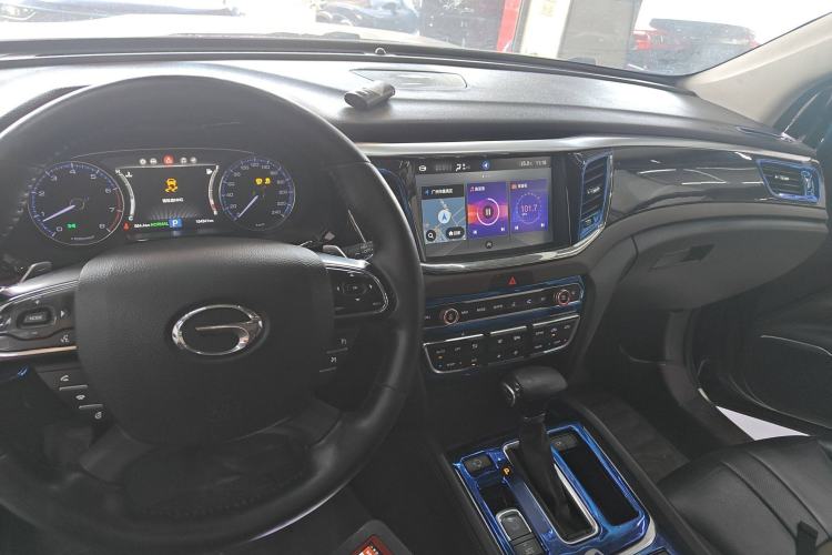 Used GAC Trumpchi GS8 2017 320T Two-Wheel Drive Luxury Smart Connectivity Version (7 Seats)
