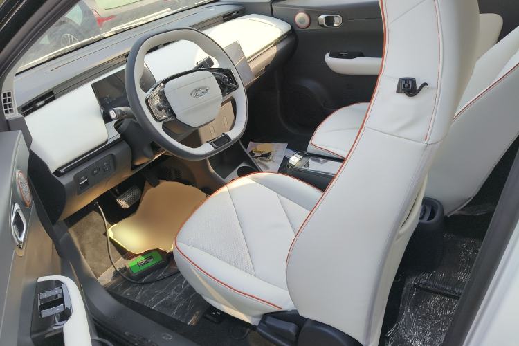 Used Chery Little Ant 2024 Refreshed Version Youth Edition 321 km Beloved Edition 29.23 kWh