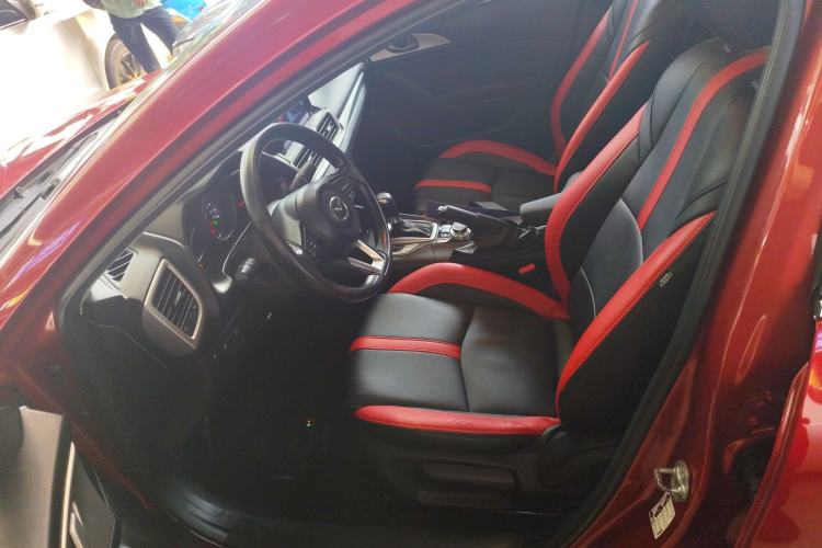 Used Mazda Mazda 3 Axela 2017 Sedan 1.5L Automatic Comfort Model Emission Standard China V
