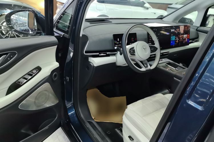 Used VOYAH Dream 2025 PHEV Four-Wheel-Drive Flagship Kunpeng Edition
