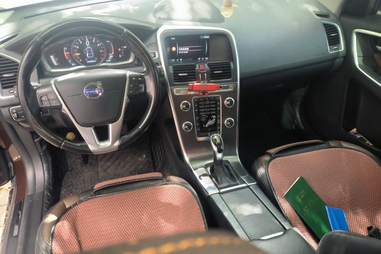 Used Volvo XC60 2015 T5 Smart Upgrade Model
