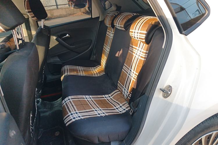 Used Volkswagen Polo 2016 1.4L Manual Fashion Model