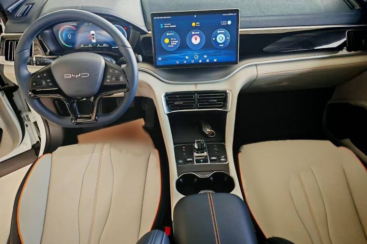 Used BYD Song PLUS New Energy 2023 Champion Edition DM-i 110KM Flagship Model
