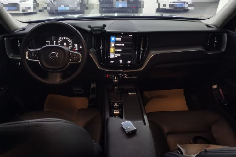 Used Volvo XC60 2018 T5 4x4 Zhiyi Edition
