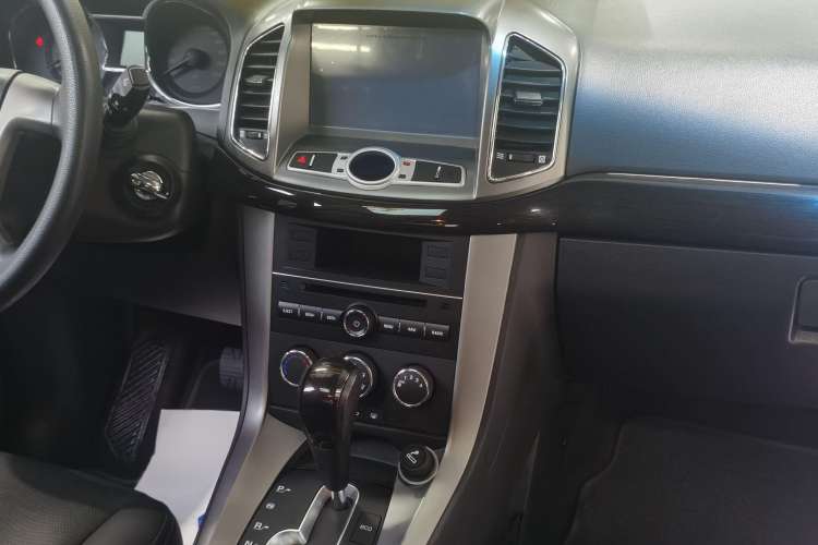 Used Chevrolet Captiva 2015 2.4L Two-Wheel Drive Urban Version 7 Seats