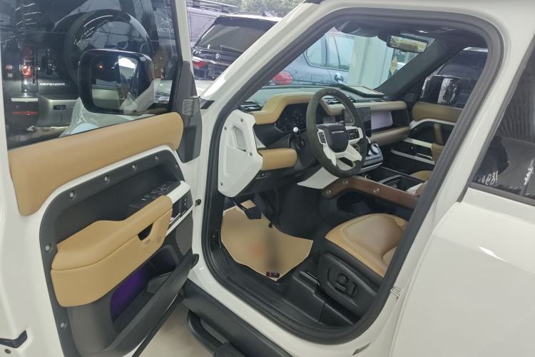 Used Land Rover Defender 2024 110 3.0T P400 Dark Edition
