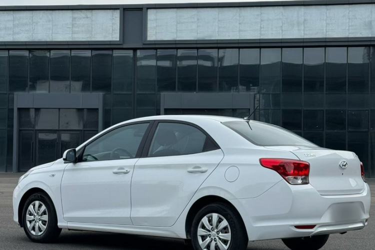 Used Hyundai Verna 2017 1.4L Manual Refreshed Version China V Standard
