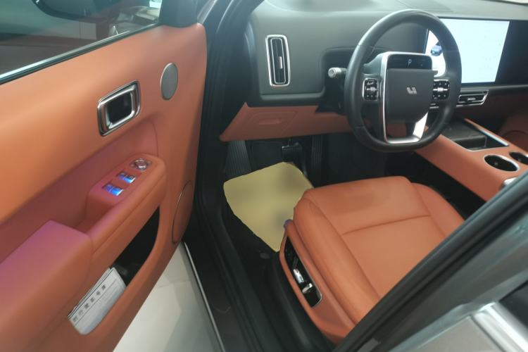 Used Li Auto L9 2022 Max model
