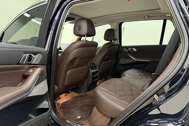 Used BMW X5 2022 Restyled xDrive 30Li Luxury Version M Sport Package