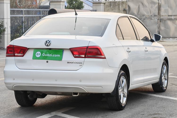 Used Volkswagen Santana 2013 1.6L Manual Comfort Edition