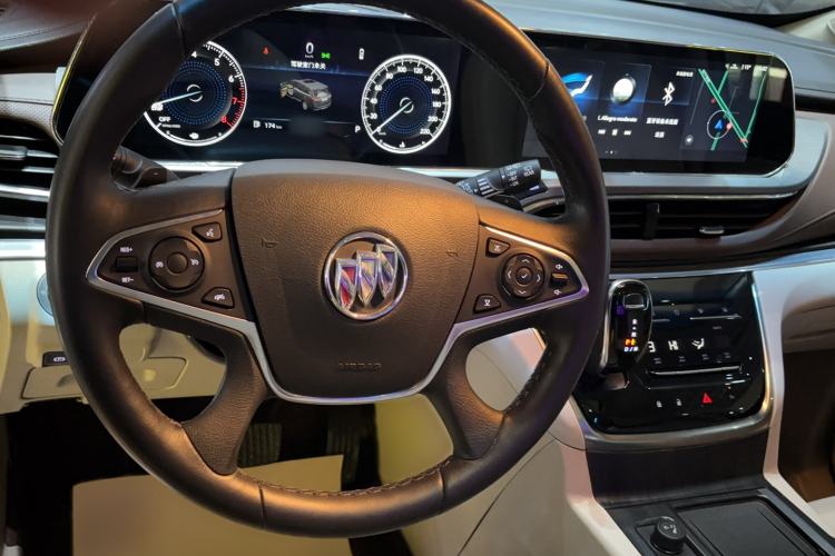 Used Buick GL8 2020 Land Business Class 652T Luxury Model
