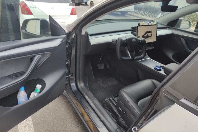 Used Tesla Model Y 2024 Rear-Wheel-Drive Version