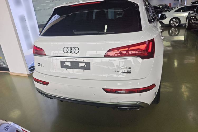 Used Audi Q5L 2022 40T Luxury Dynamic Model