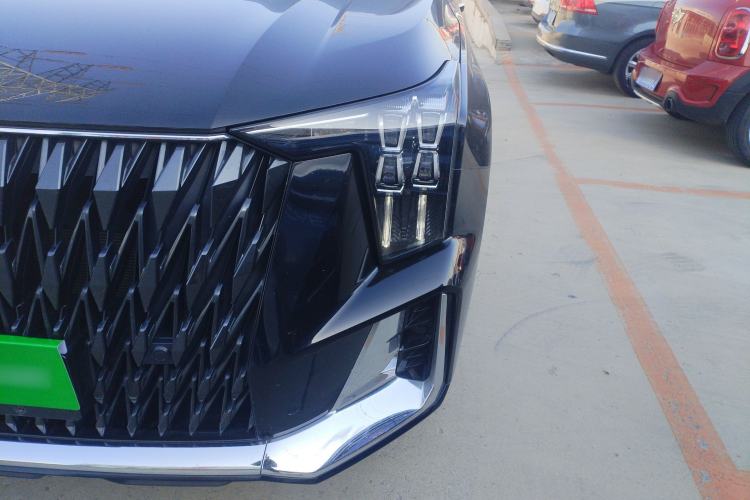 Used GAC Trumpchi GS8 2022 Dual-Engine Series 2.0TM Two-Wheel Drive Prestige Edition (7 Seats)