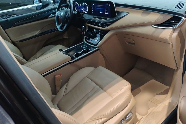 Used Buick GL8 2021 ES Landtrek 653T Comfort Edition