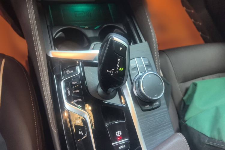 Used BMW 5 Series New Energy 2022 Second Facelift 535Le M Sport Package
