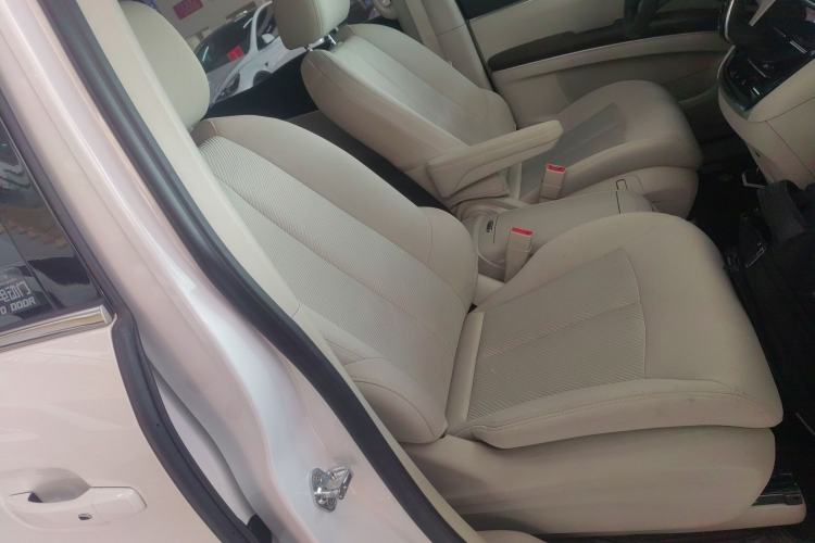 Used Buick GL8 2023 Land Executive Class Smart Enjoyment Model