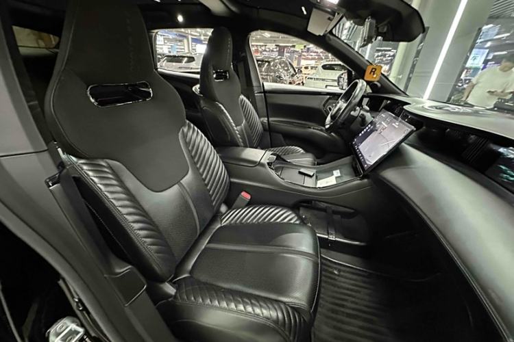 Used  11 2022 011 MMW Collaboration Limited Edition
