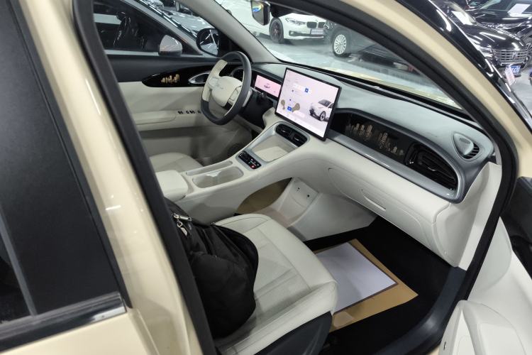 Used  Geome 2025 UP 410km Exploration+ Edition