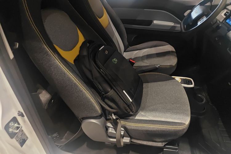 Used Chery QQ Ice Cream 2022 170km Sundae Phosphate Lithium-Ion