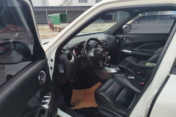 Used Infiniti ESQ 2014 1.6L Luxury Edition
