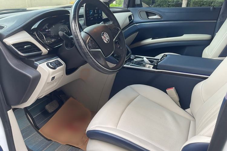 Used Buick GL8 2021 Land Cruiser Executive Class 652T Luxury Model
